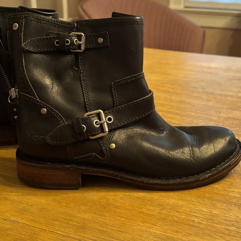 Ugg Black Leather Boots